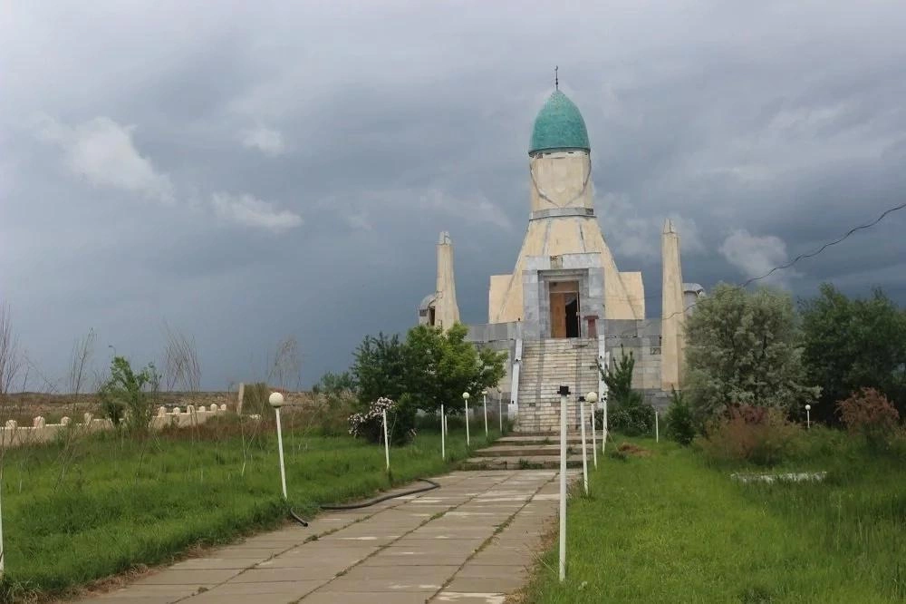 Баба Түкті Шашты Әзіз кесенесі