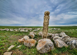Ұшқан ата қорымы