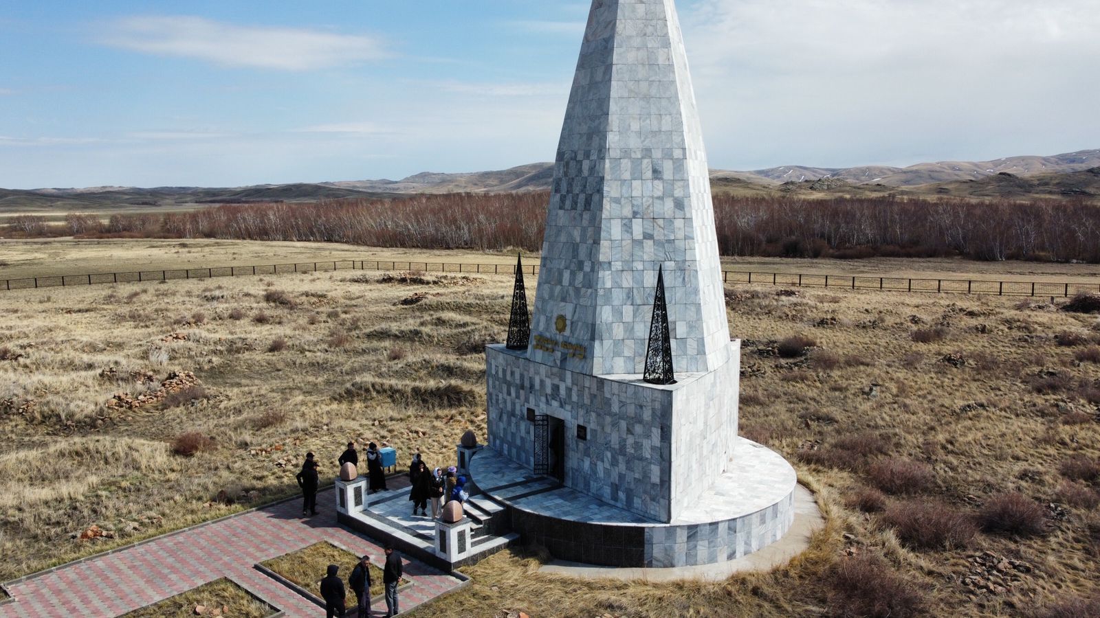 Бұқар жырау кесенесі